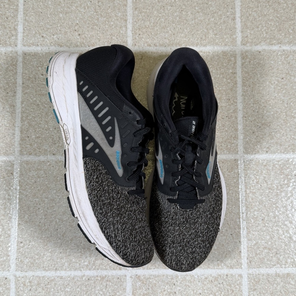 Brooks Womens Size 8.5 Range 2 Black Grey Running Shoes Walking Comfort Sneakers